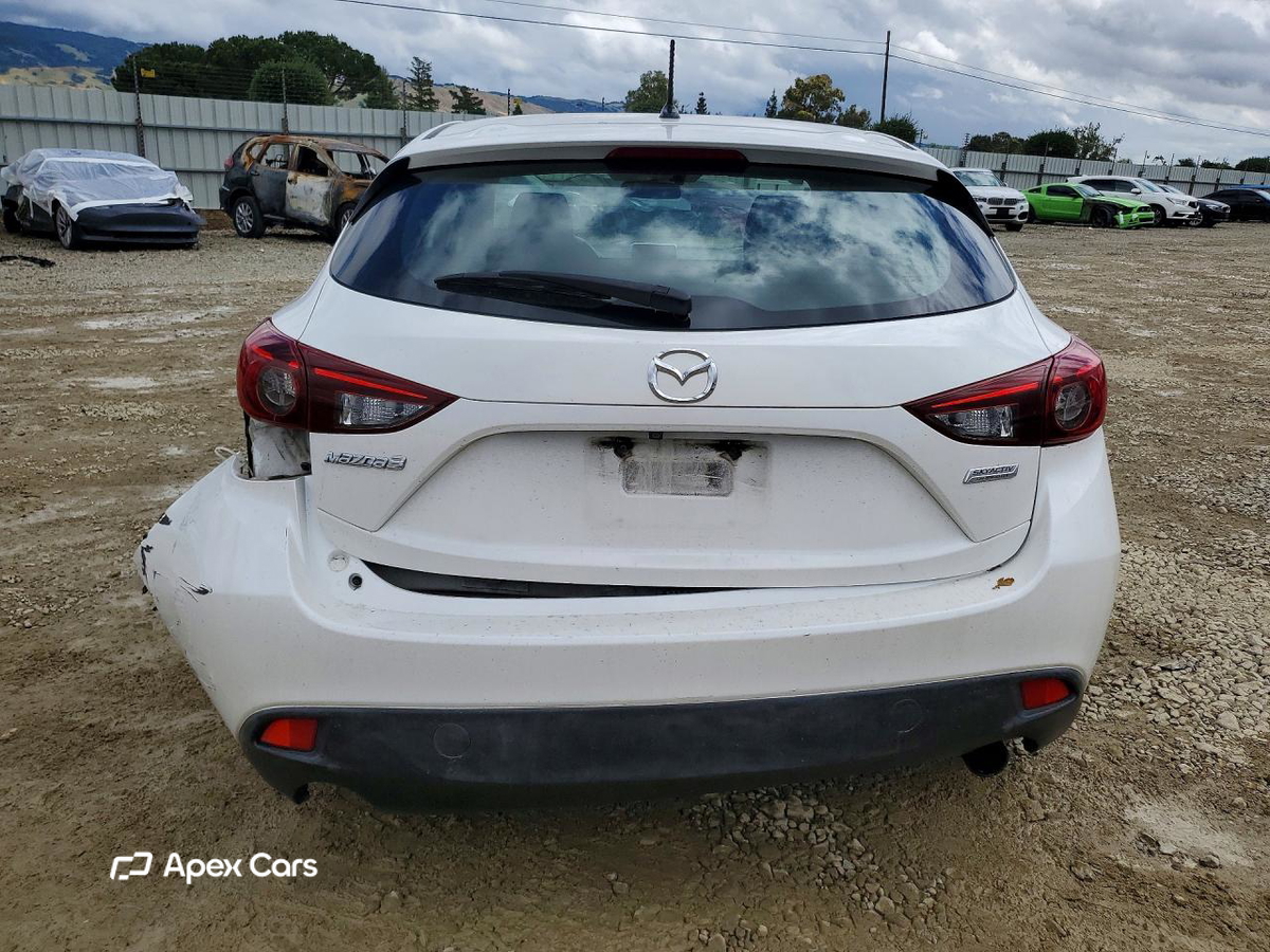 Mazda 3 2016