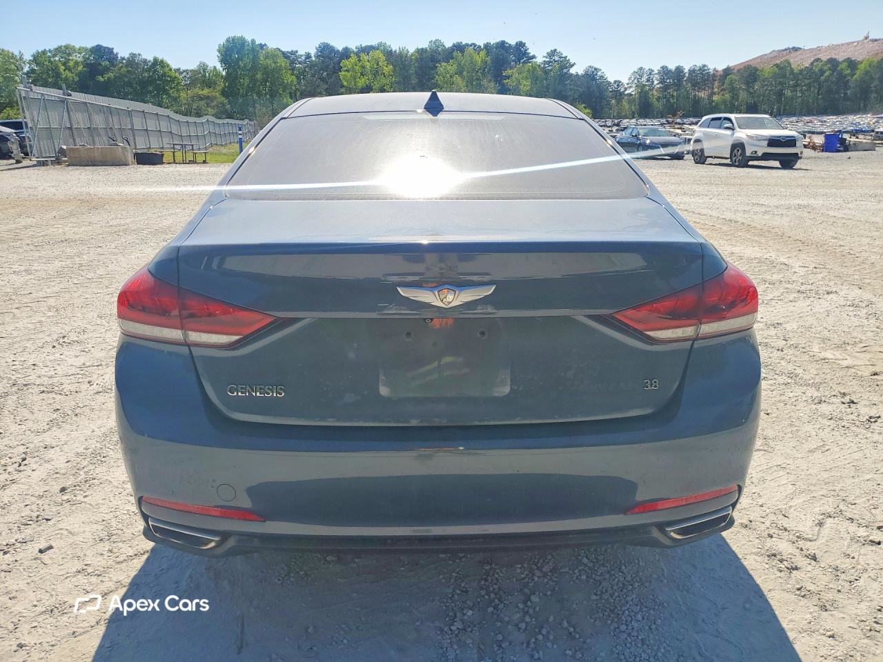 Hyundai Genesis 2015