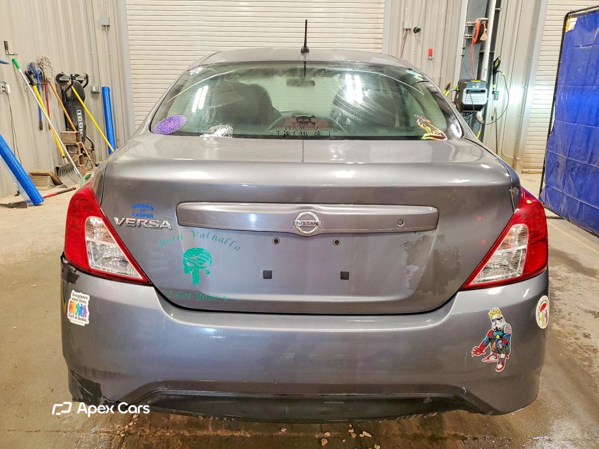 Nissan Versa 2017