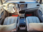 Toyota Sienna 2012