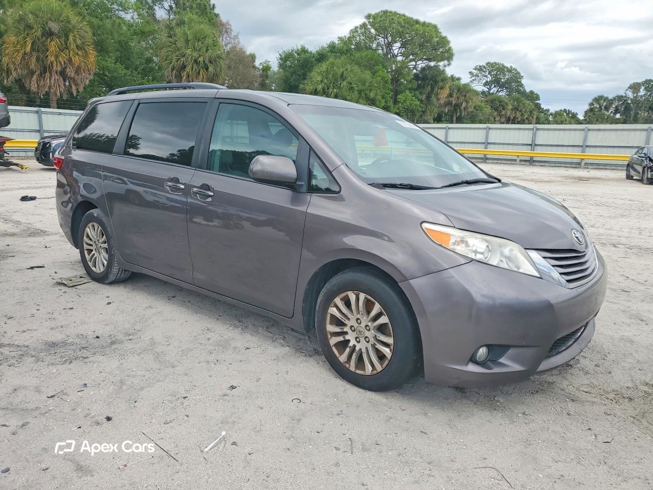 Toyota Sienna 2017