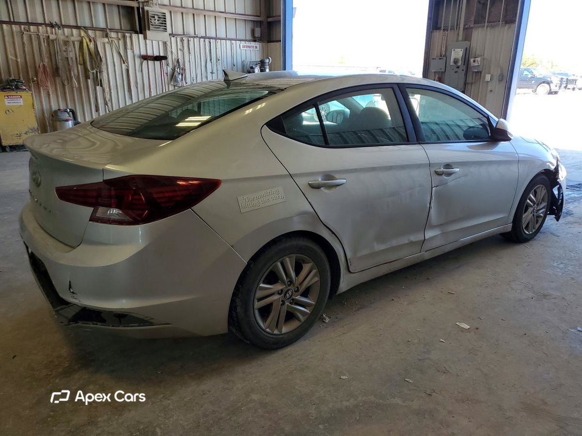 Hyundai Elantra 2019