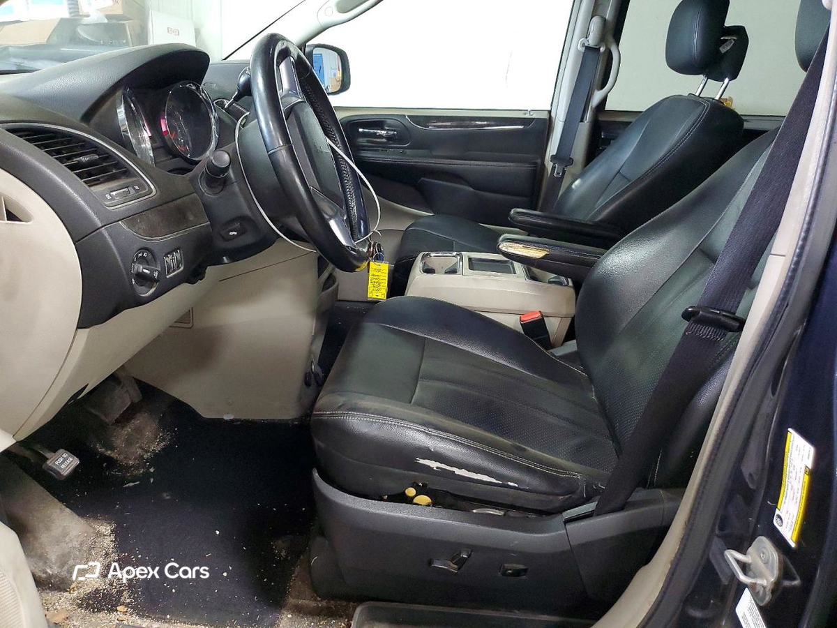 Chrysler Voyager 2013