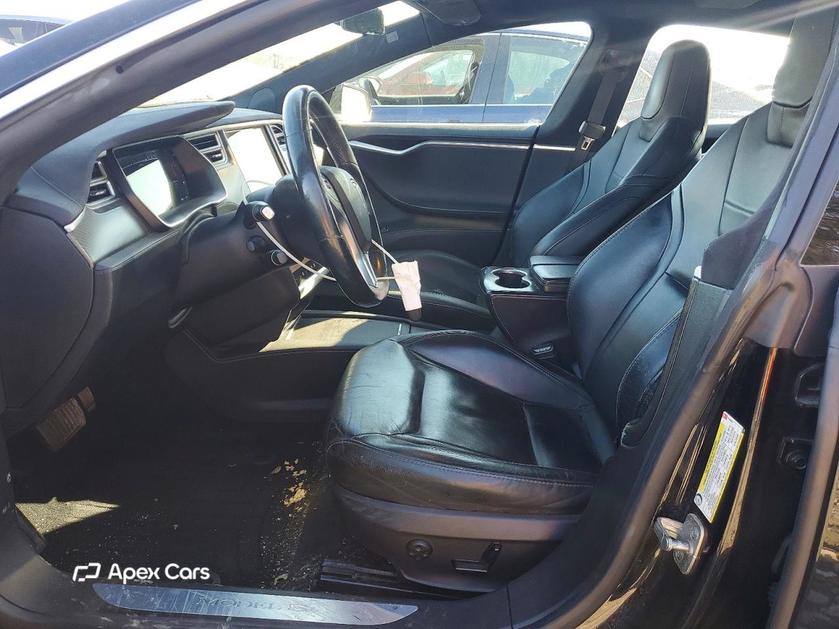 Tesla Model S 2016