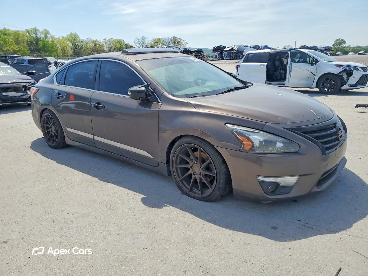 Nissan Altima 2014