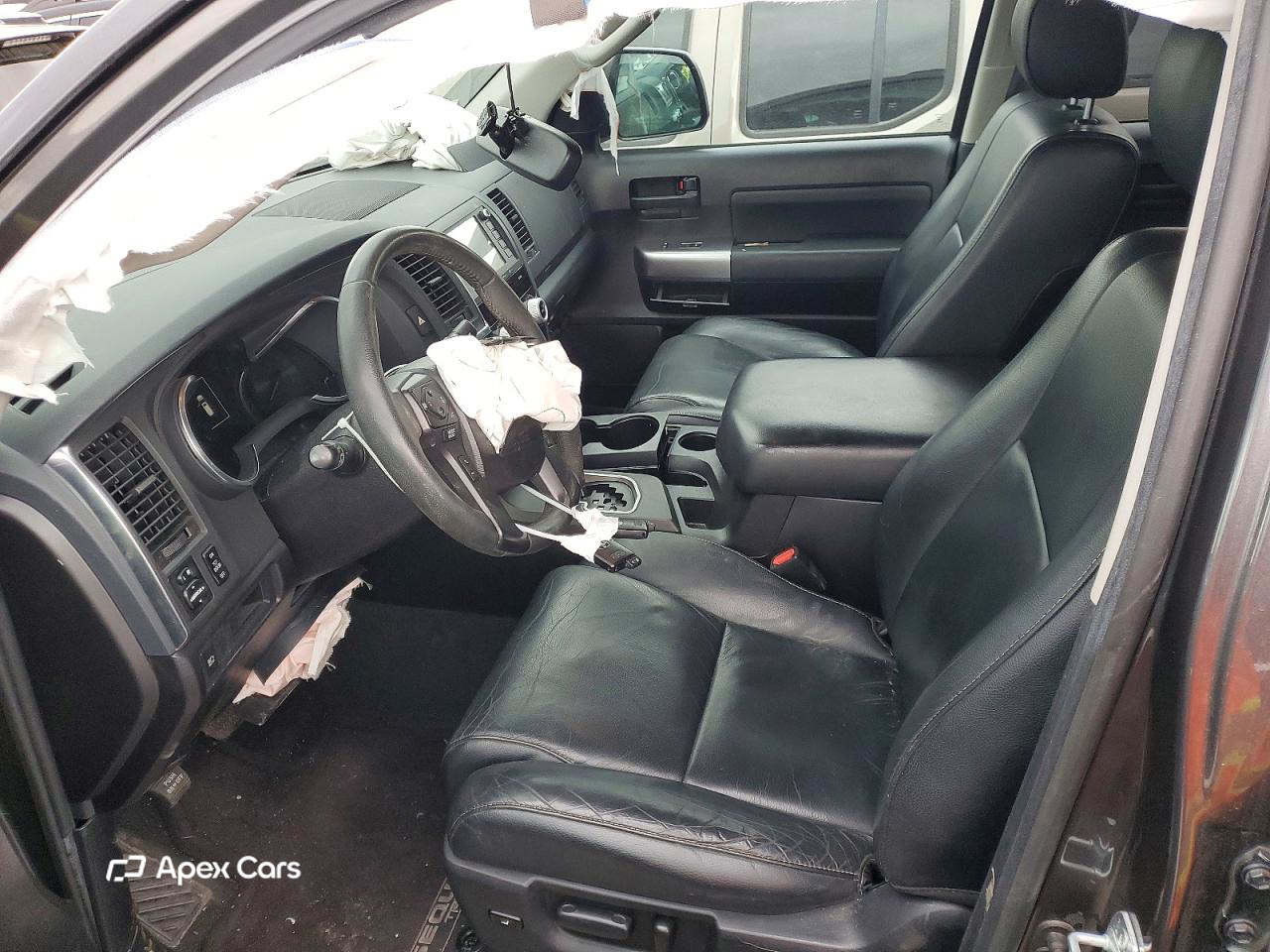 Toyota Sequoia 2021