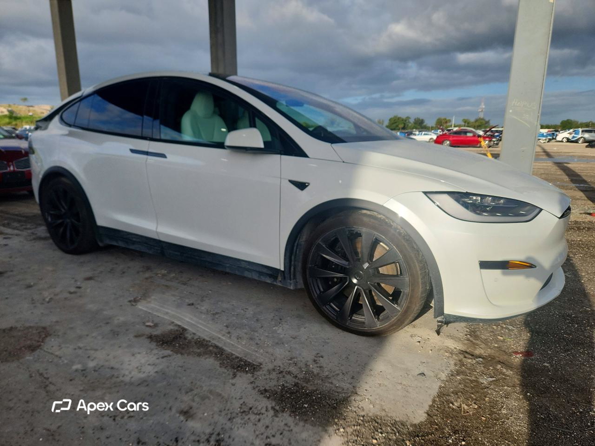 Tesla Model X 2022