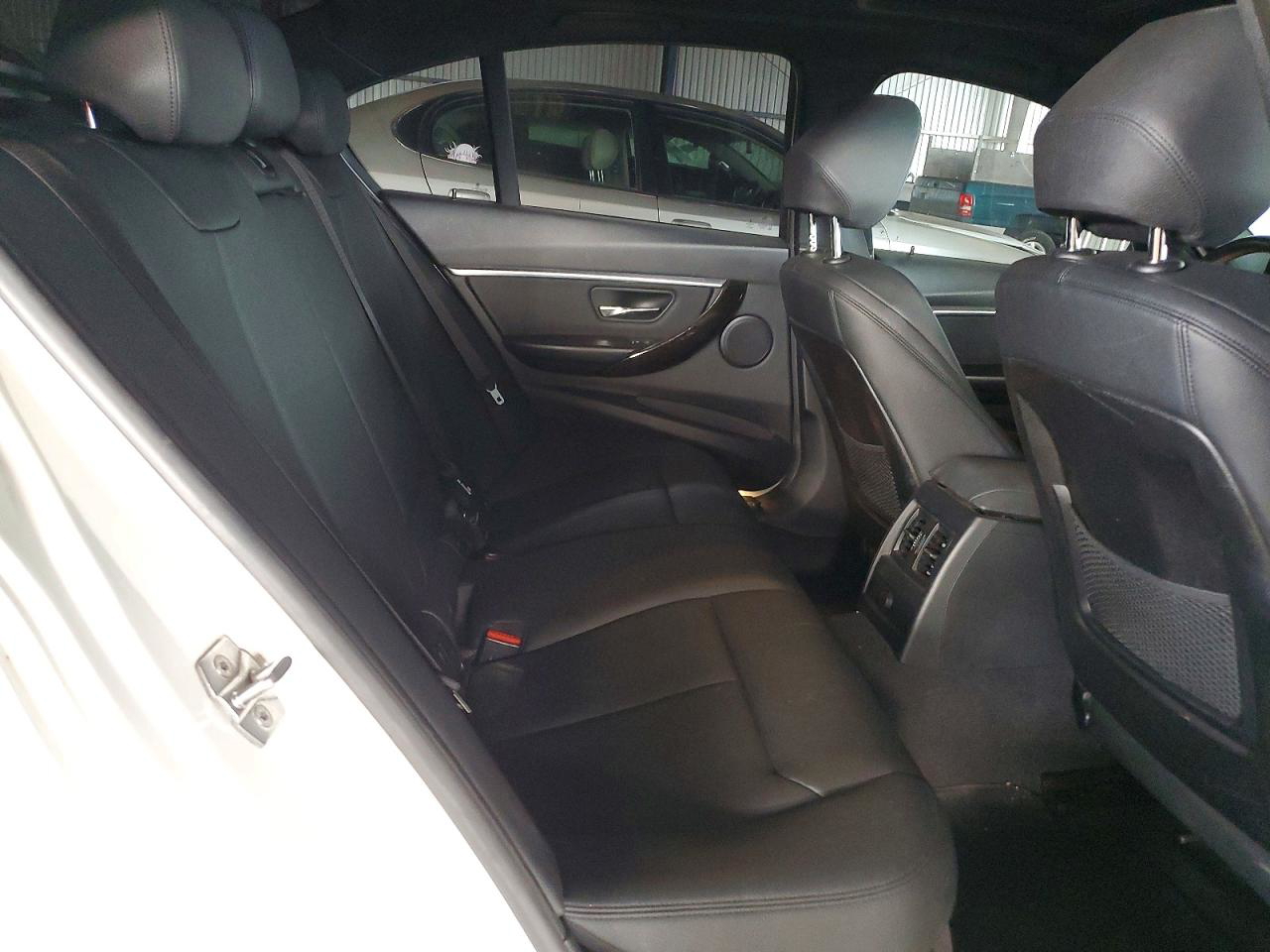 BMW Series 3 2016