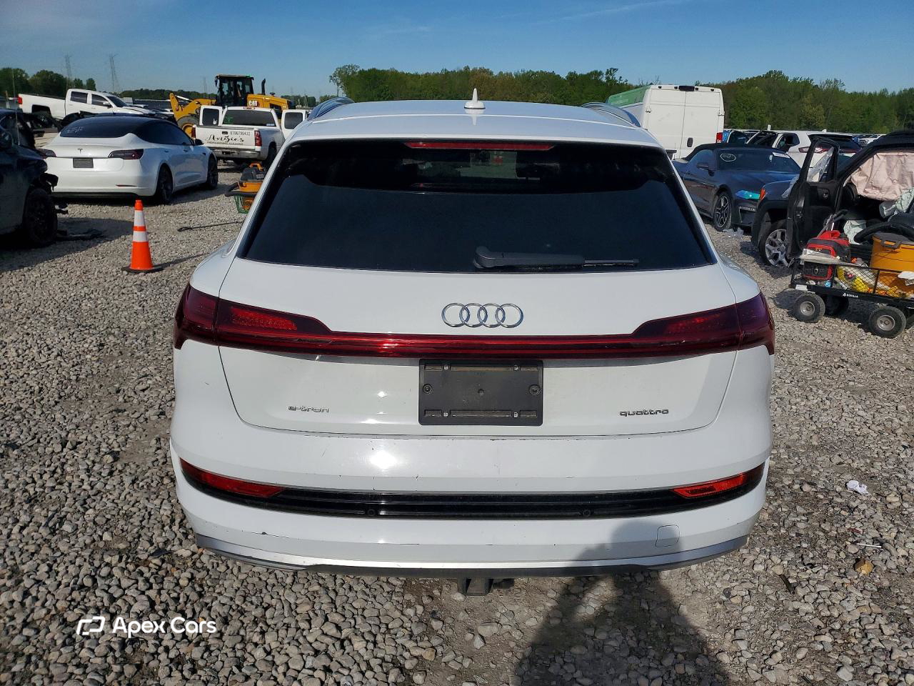Audi e-tron 2022