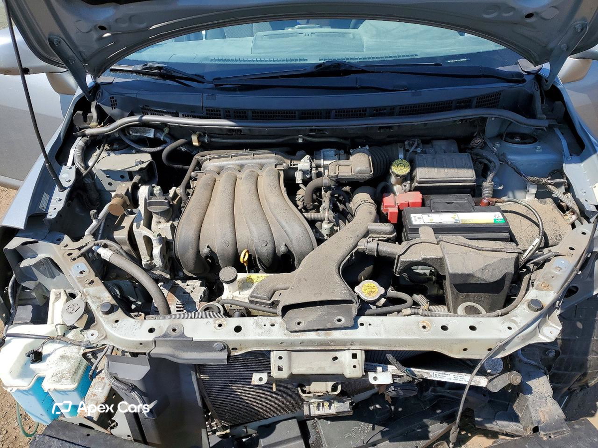 Nissan Versa 2012