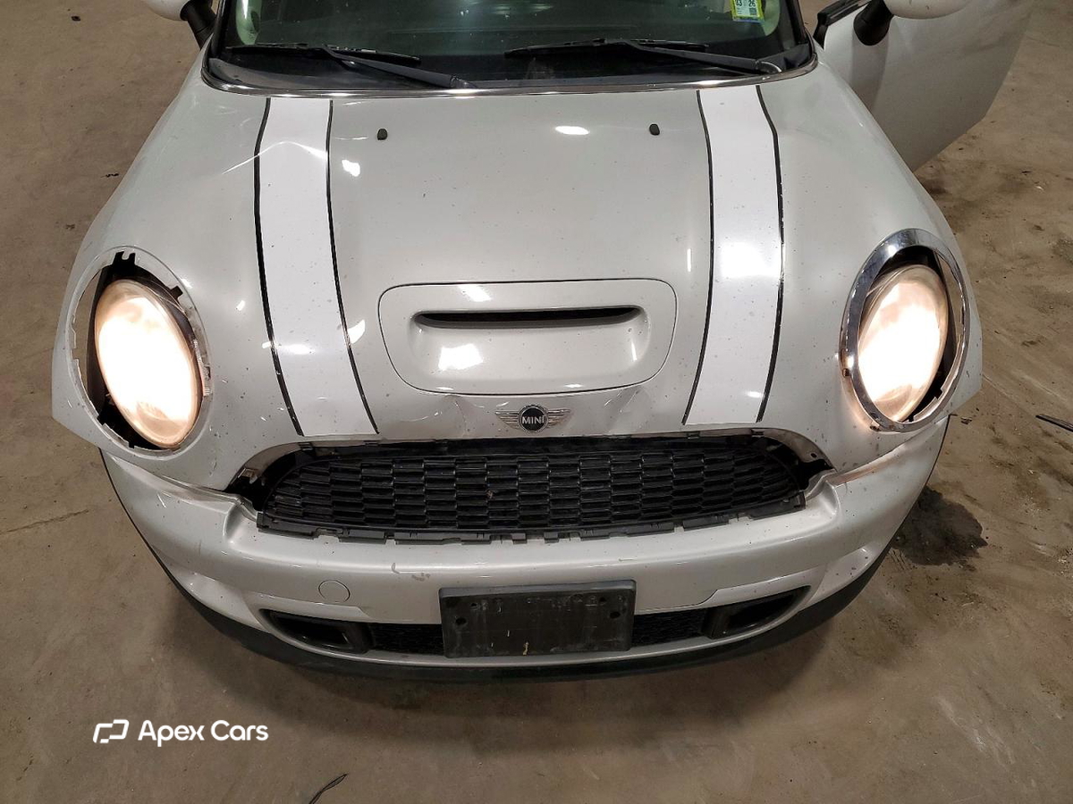 MINI Cooper 2011