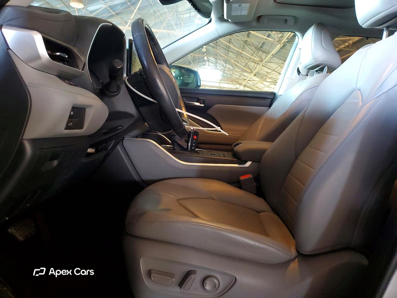 Toyota Highlander 2021
