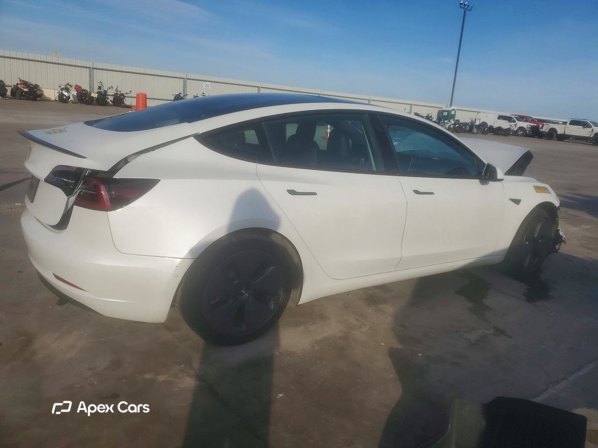 Tesla Model 3 2022