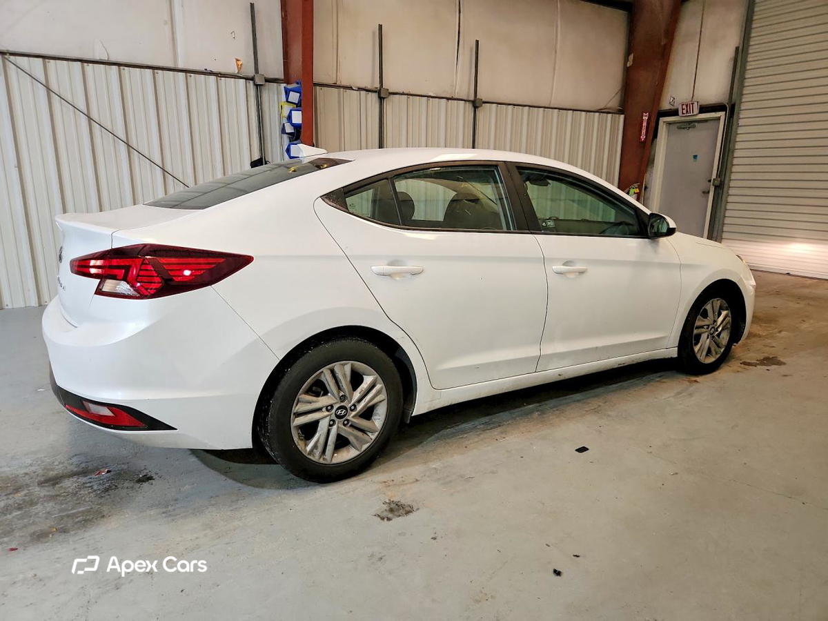 Hyundai Elantra 2020
