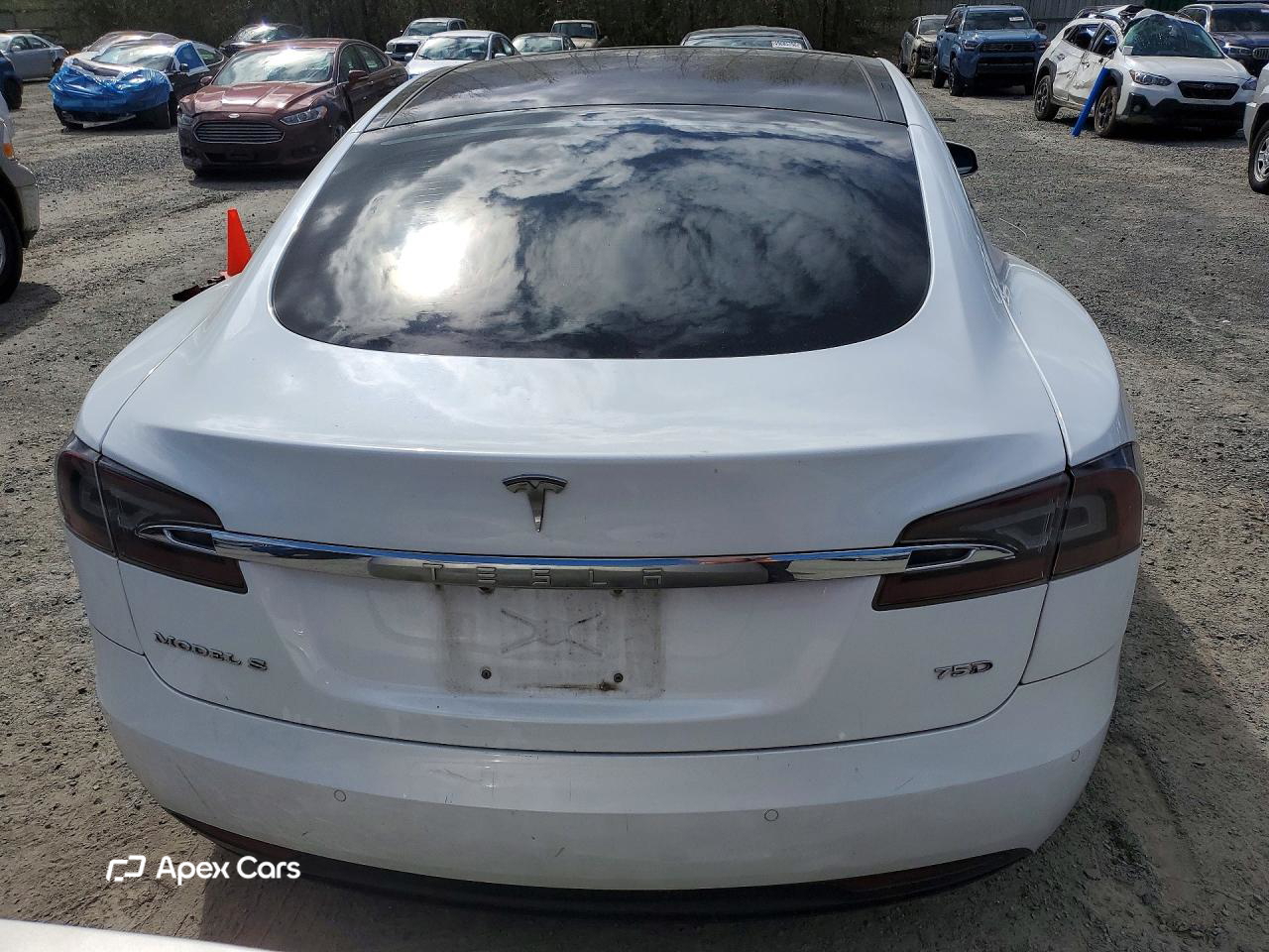 Tesla Model S 2016