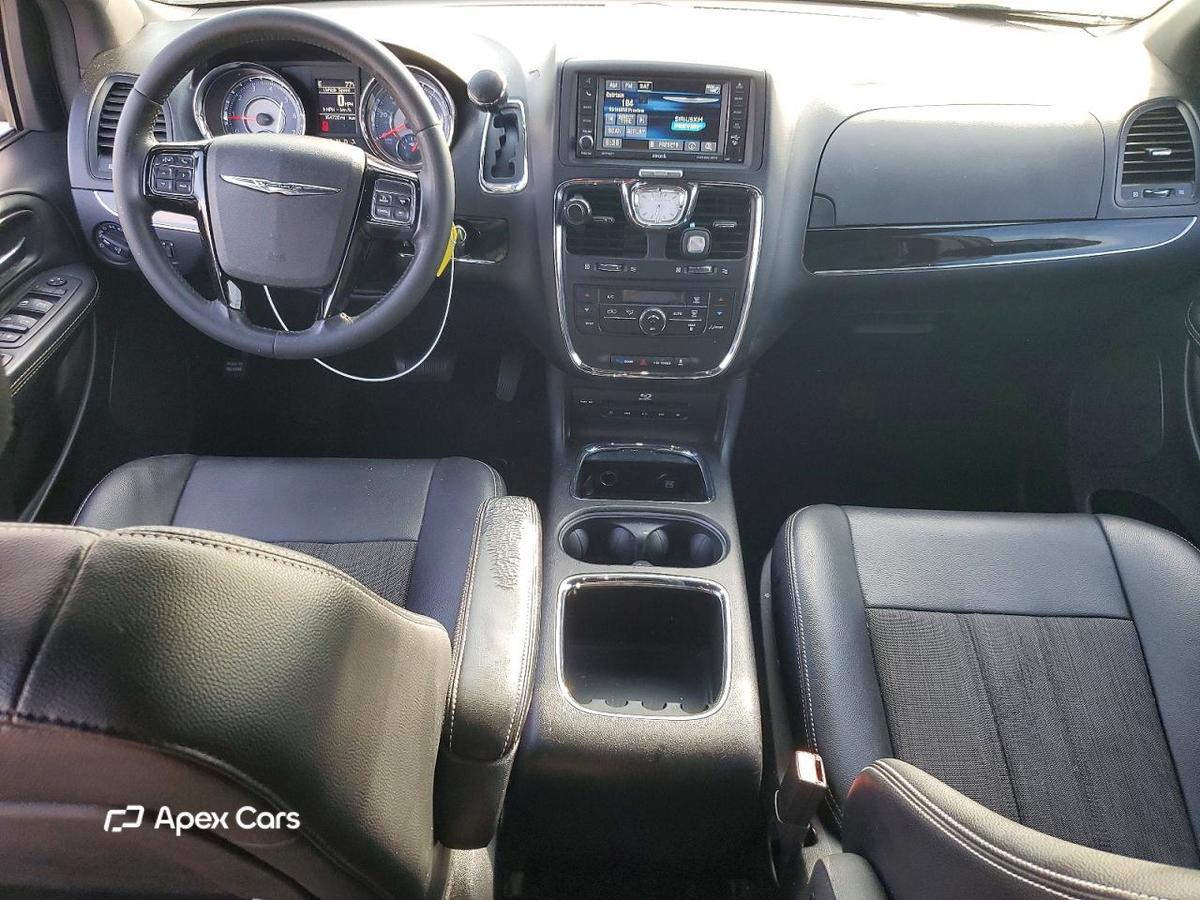 Chrysler Voyager 2015