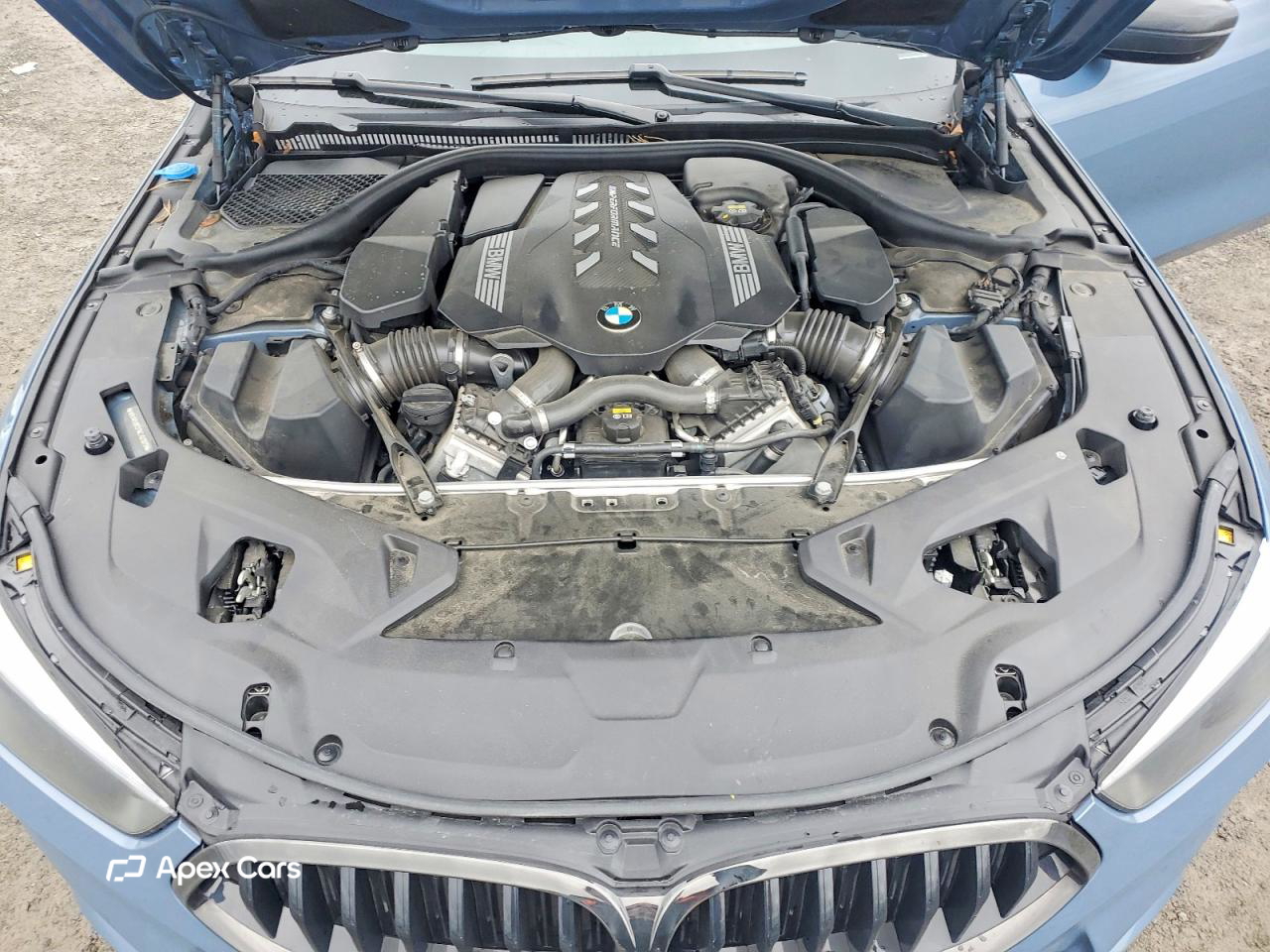 BMW M8 2022