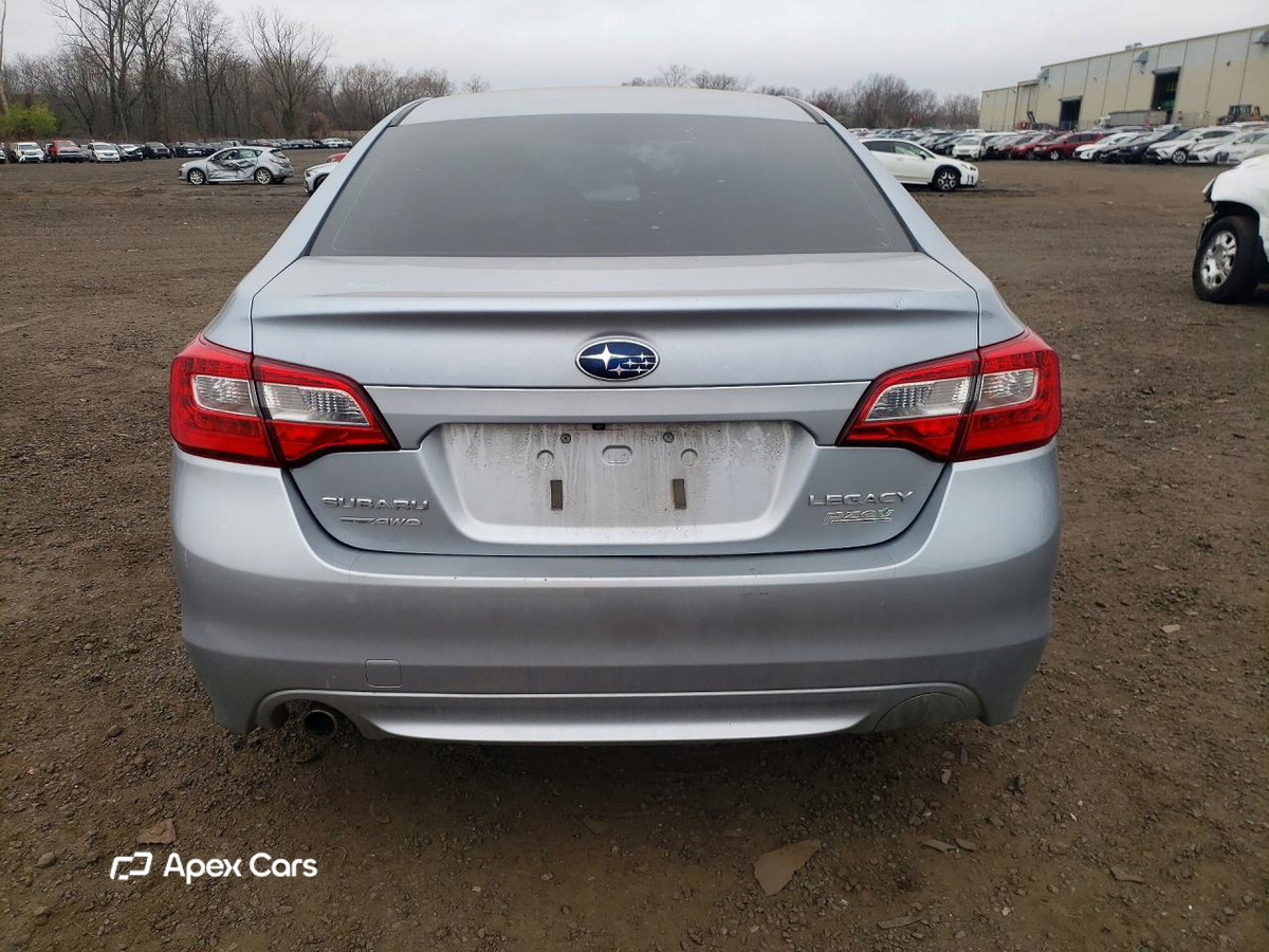 Subaru Legacy 2015
