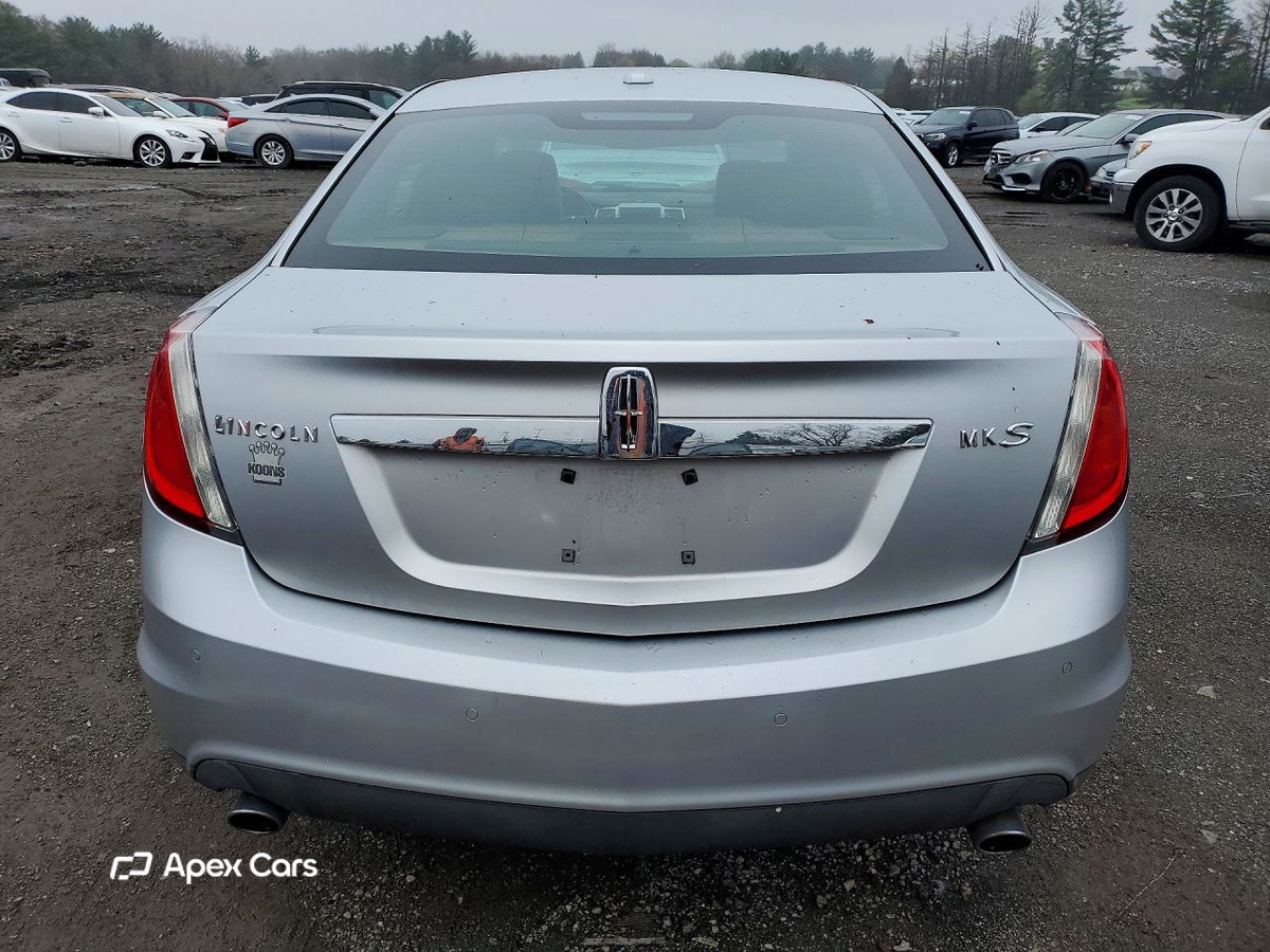 Lincoln MKS 2010