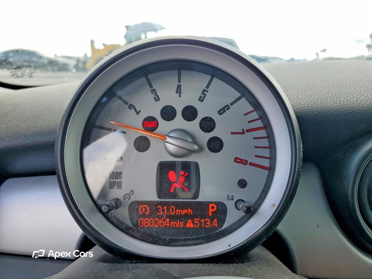 MINI Cooper 2010