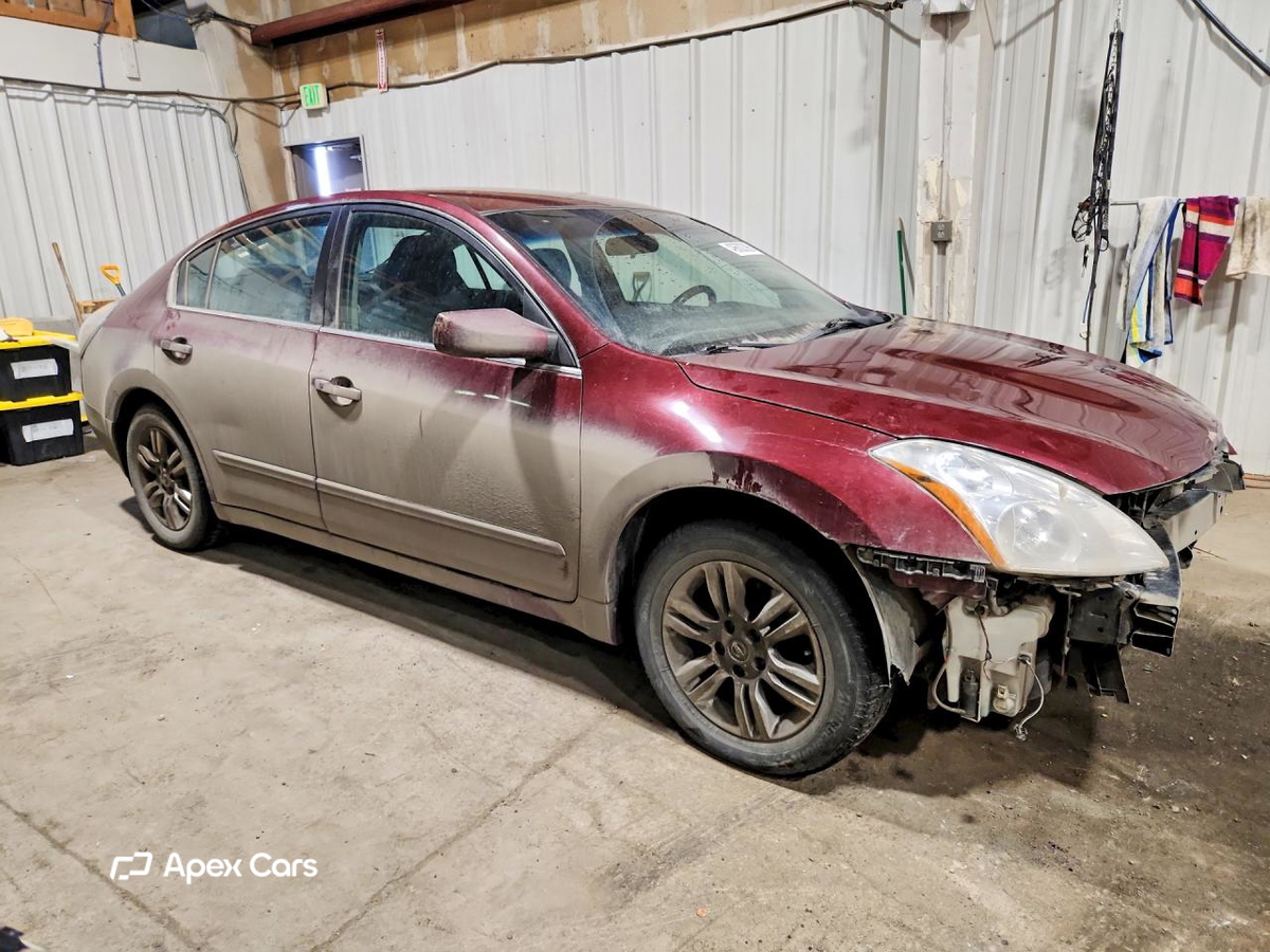 Nissan Altima 2010