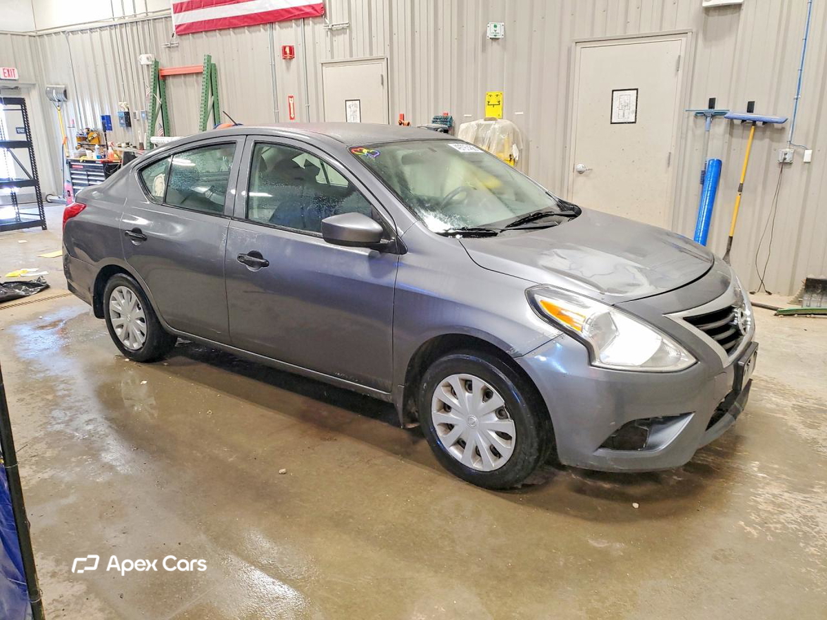 Nissan Versa 2017