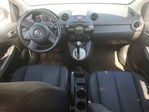 Mazda 2 2013