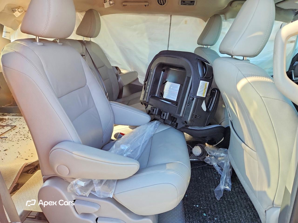 Toyota Sienna 2017