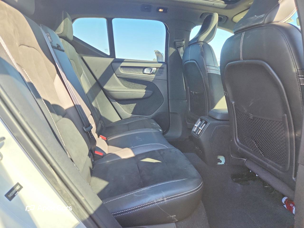 Volvo XC40 2021