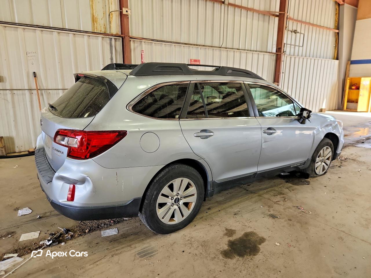 Subaru Outback 2016