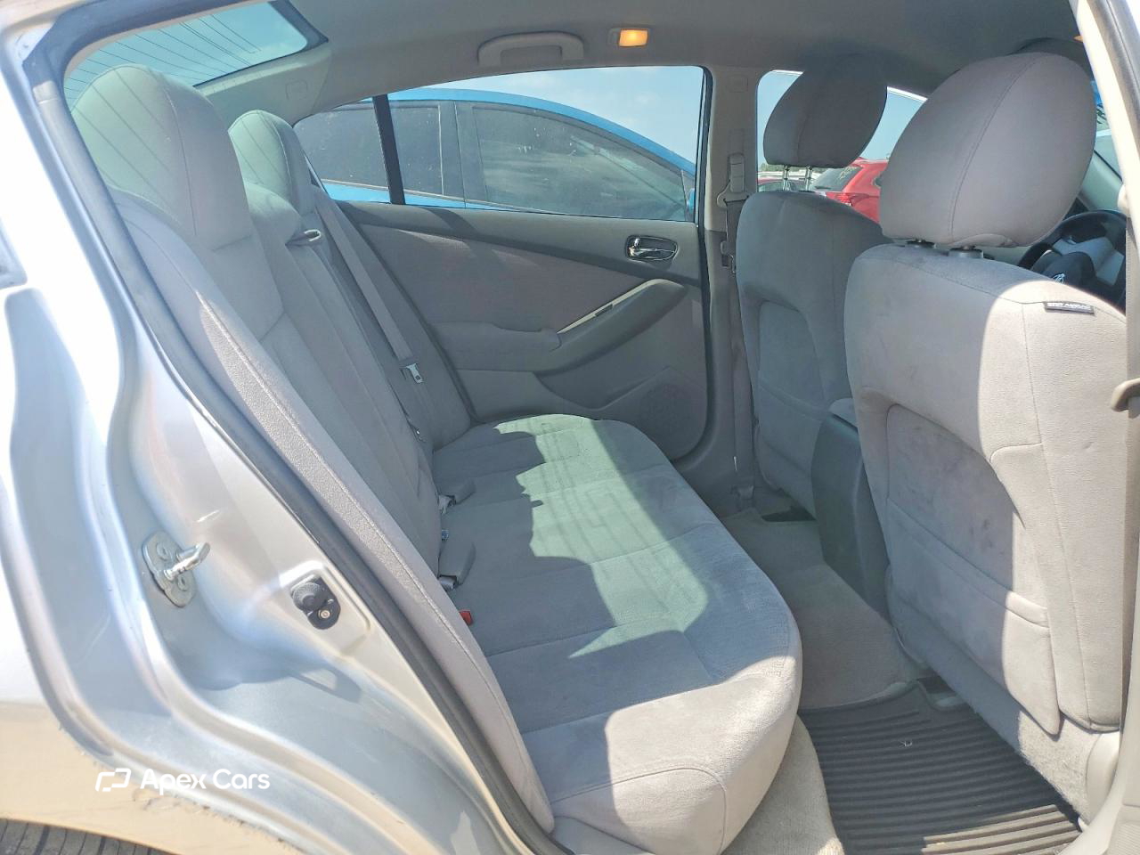 Nissan Altima 2012
