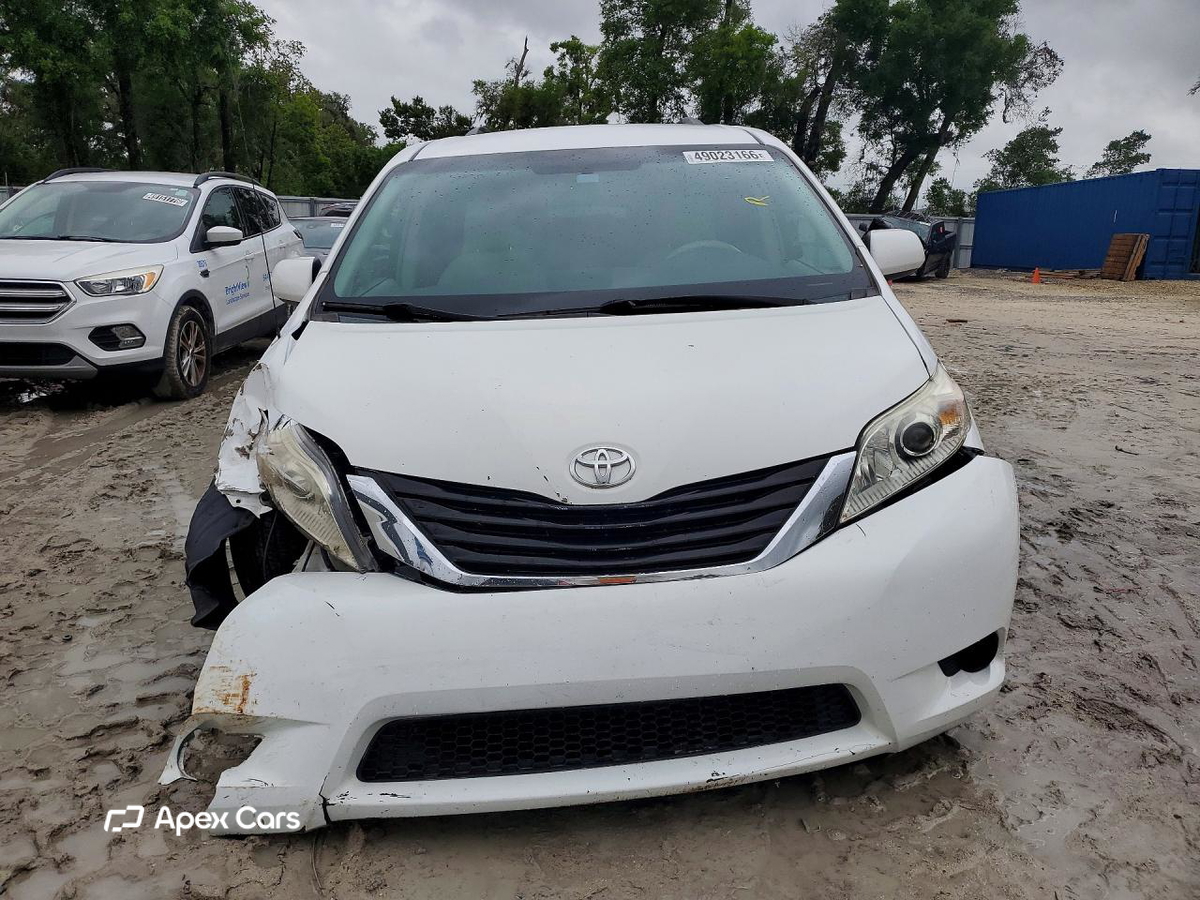 Toyota Sienna 2012