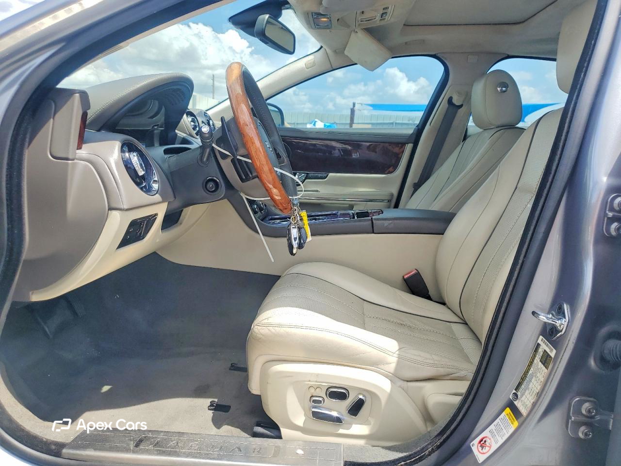 Jaguar XJ 2012