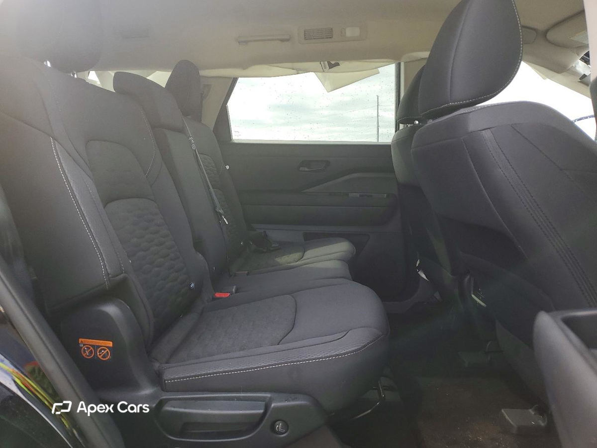 Nissan Pathfinder 2025