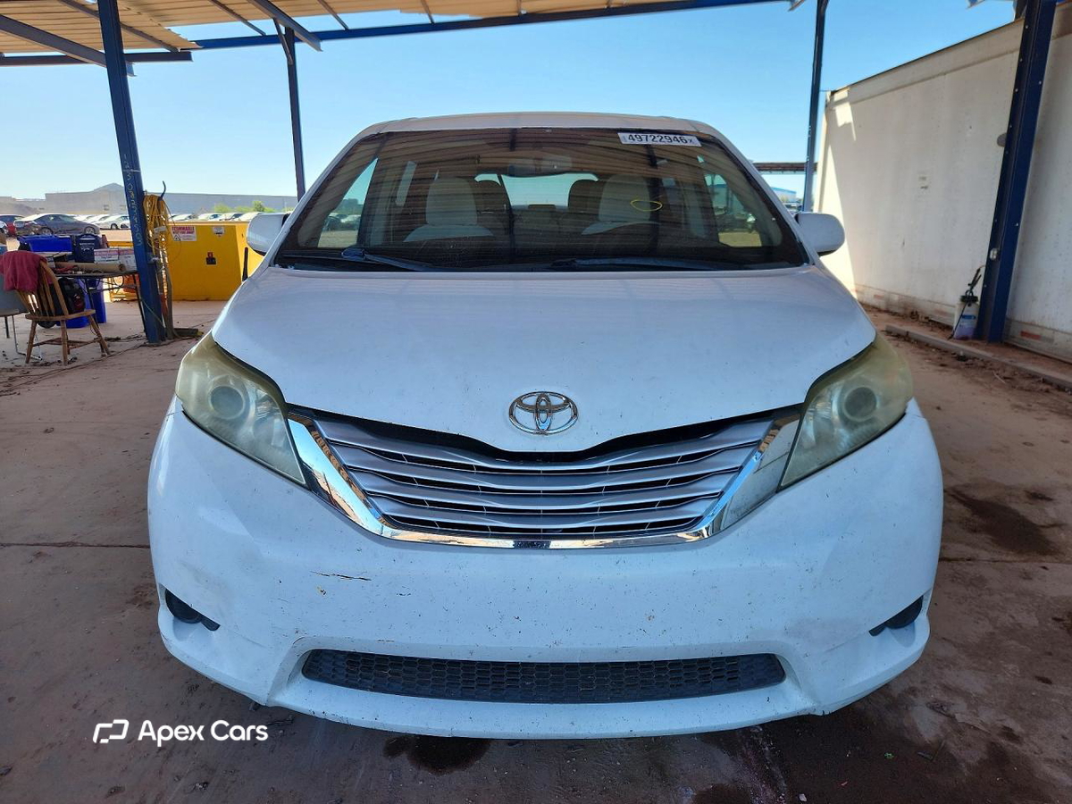 Toyota Sienna 2011