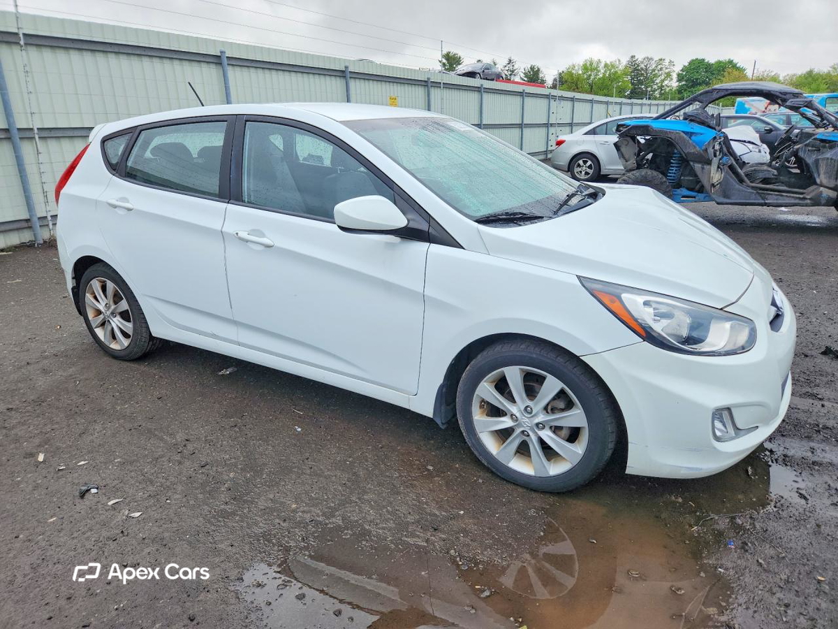 Hyundai Accent 2012