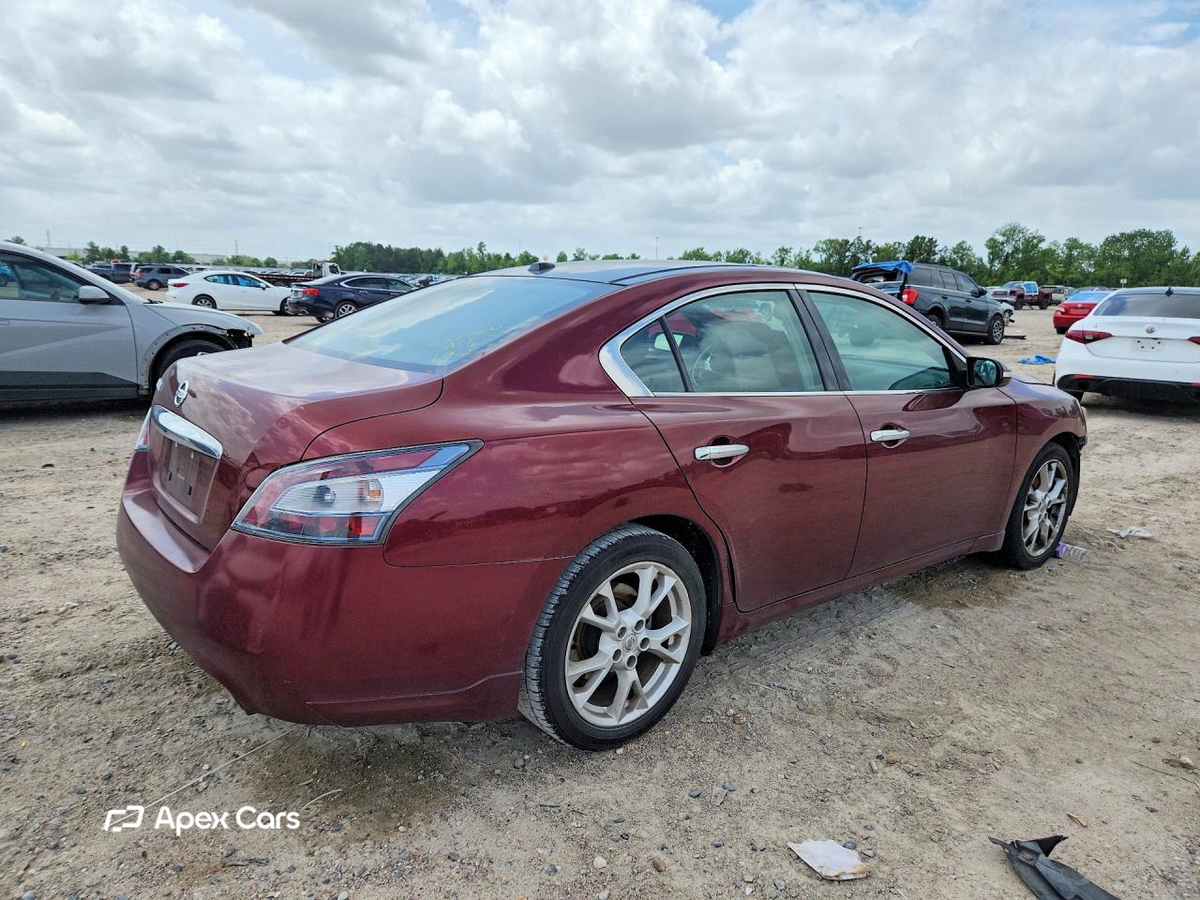 Nissan Maxima 2012