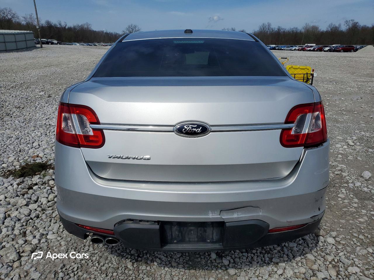 Ford Taurus 2011
