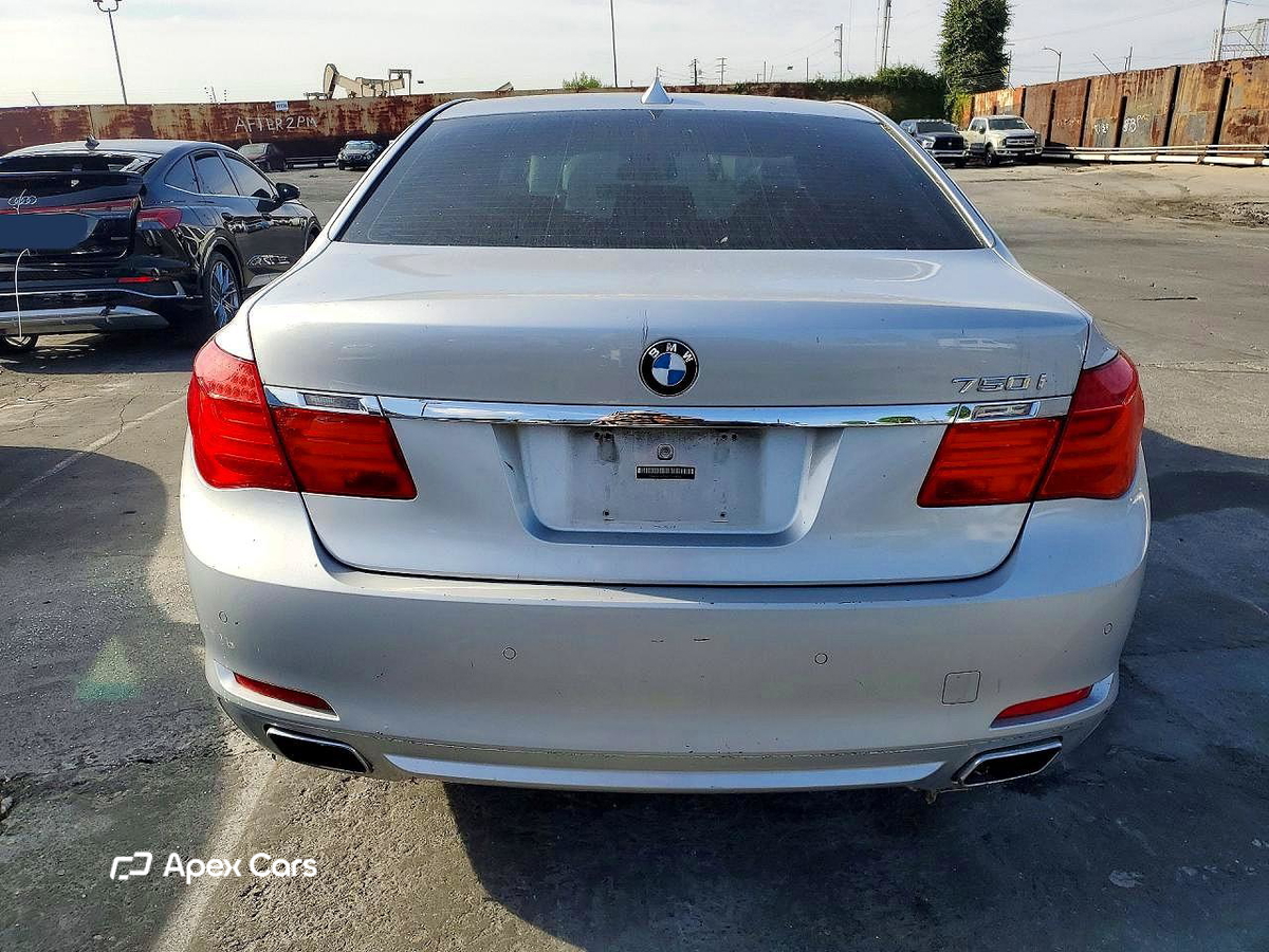 BMW Series 7 2009