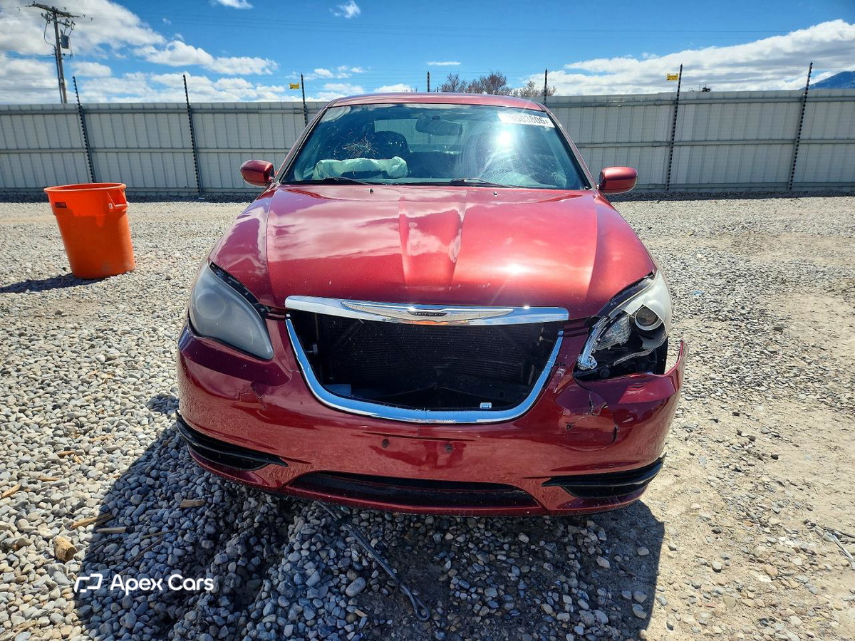 Chrysler 200 2013