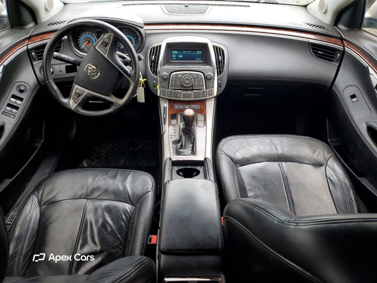 Buick LaCrosse 2011