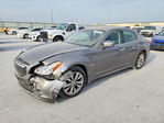 Infiniti M 2012