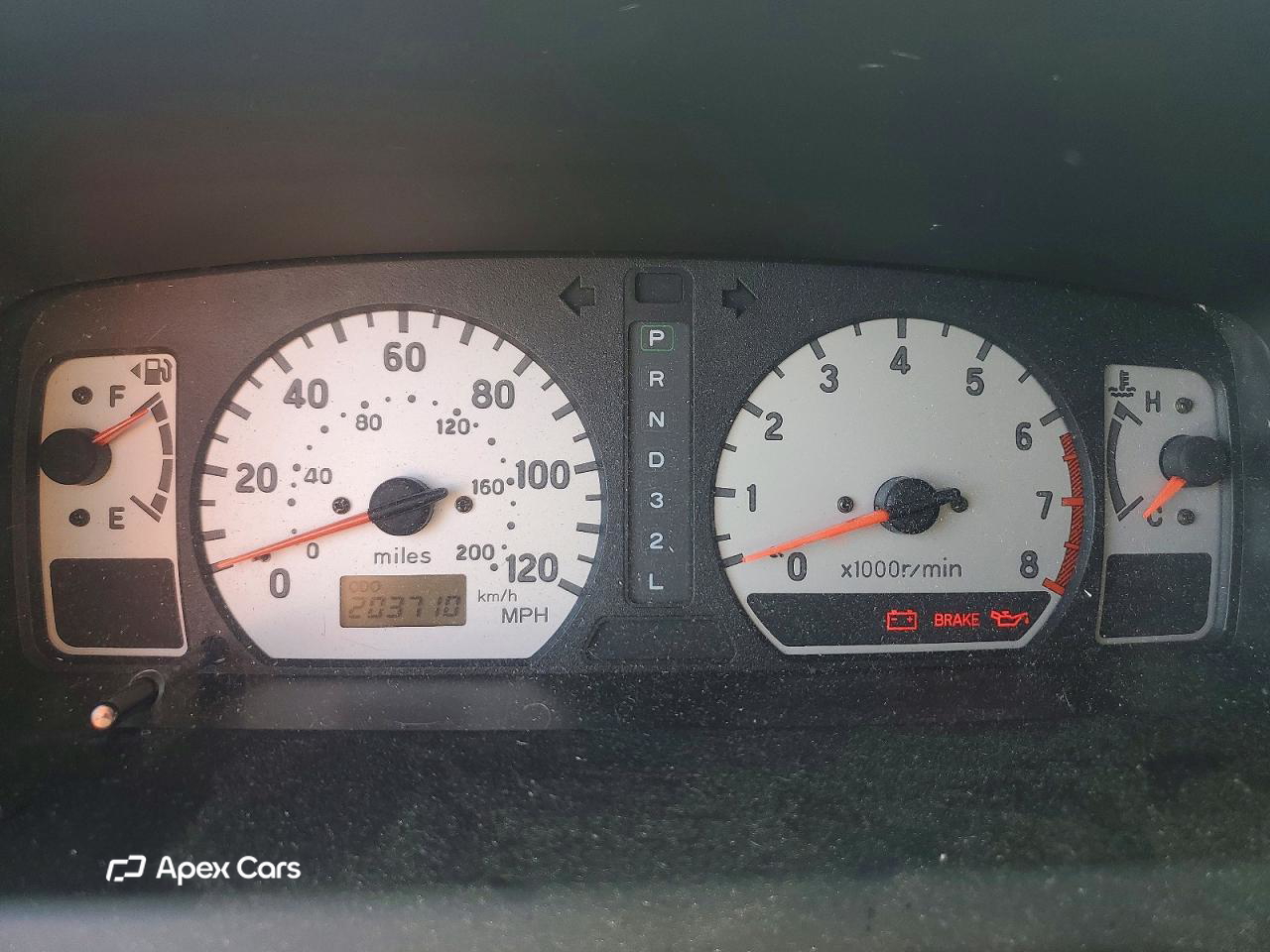 Mitsubishi Montero 2003