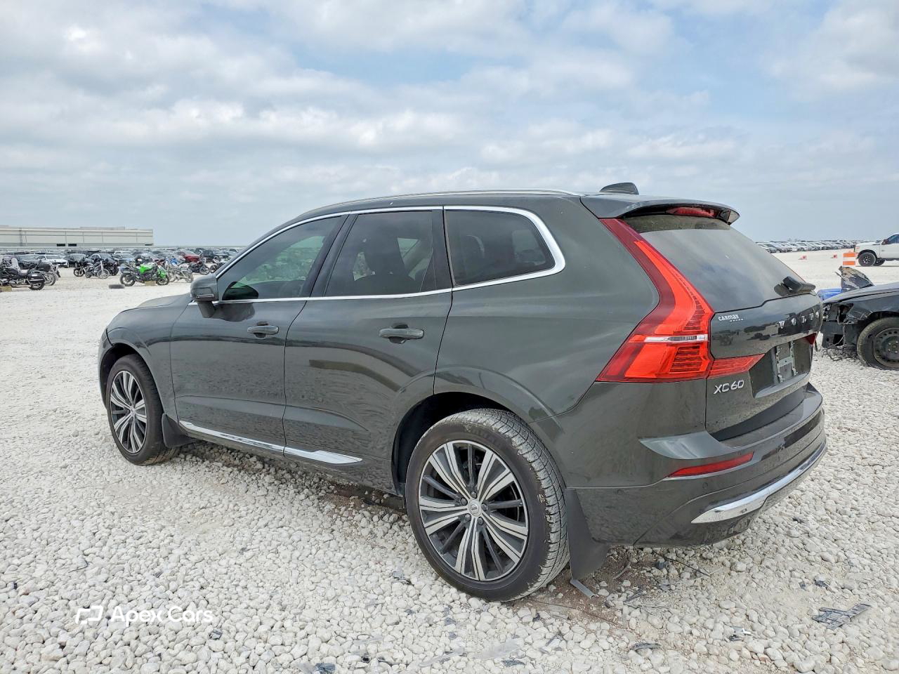 Volvo XC60 2022