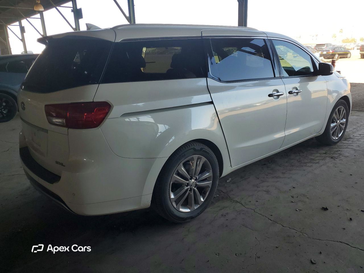 Kia Sedona 2016
