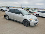 Nissan Versa 2011