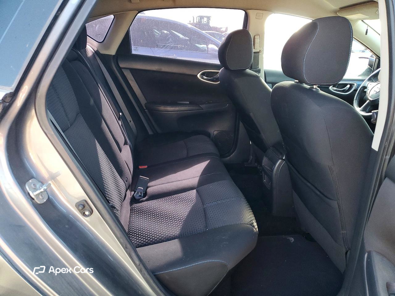 Nissan Sentra 2016