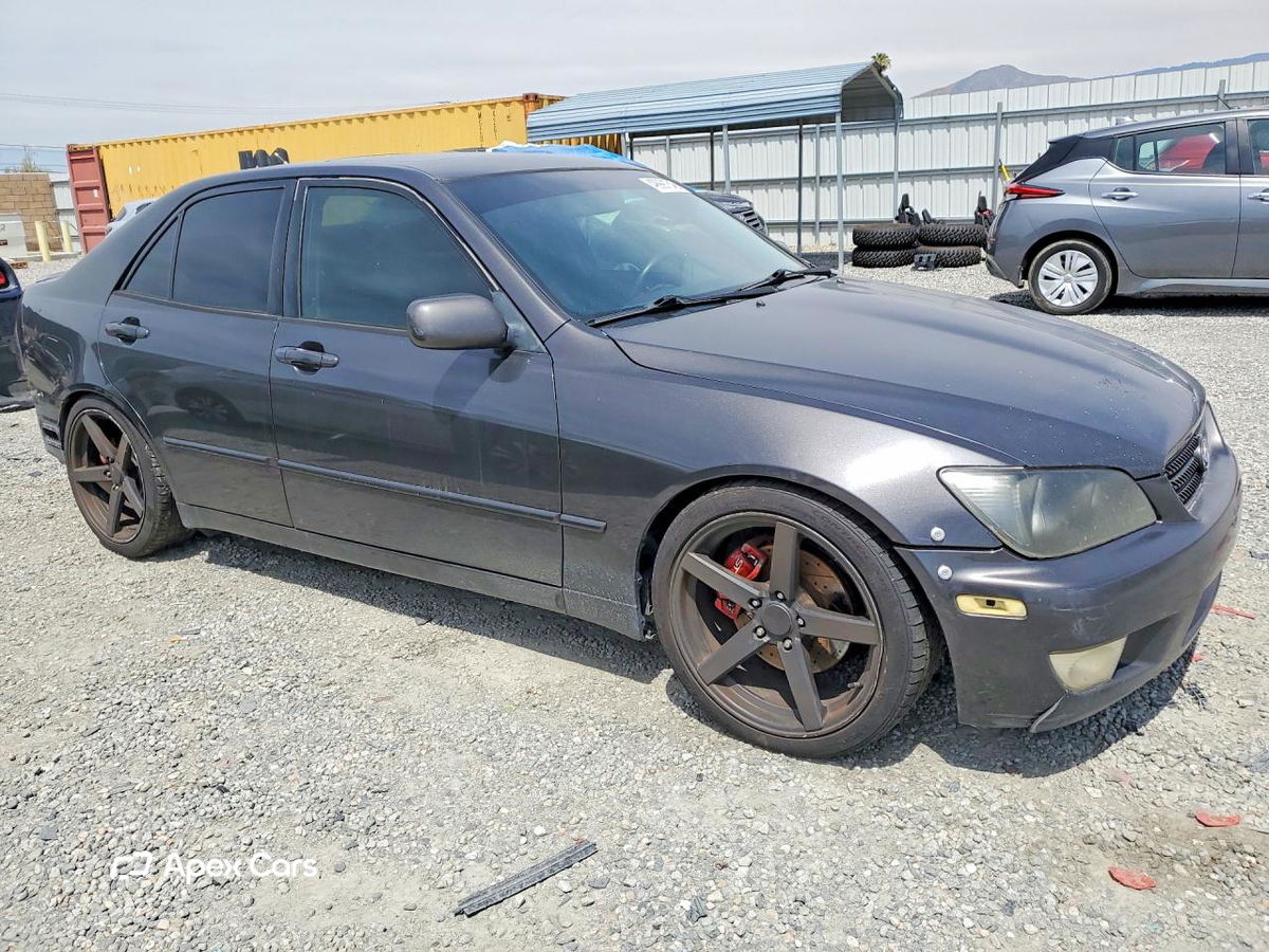 Lexus IS 2002