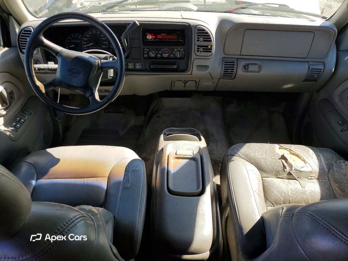 Chevrolet Suburban 1999
