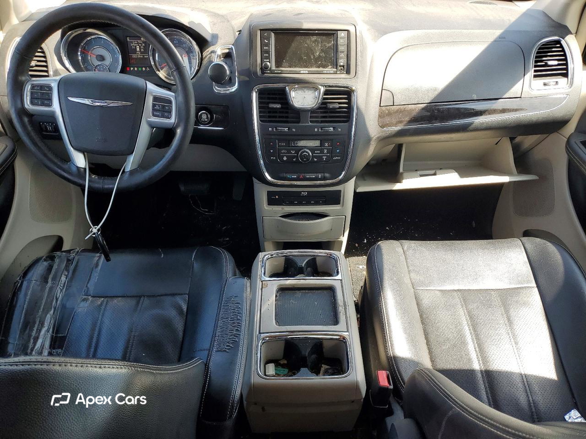 Chrysler Voyager 2013